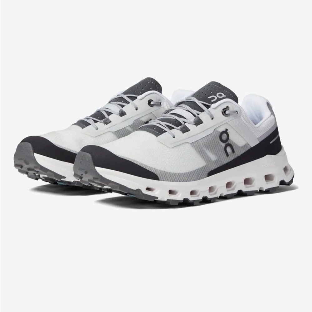 NWT OnCloud Cloudvista Sneakers, Sz. 9